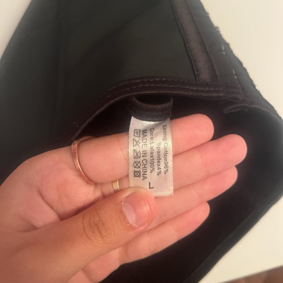 Waist trainer - Picture 4 of 4